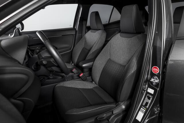 Toyota YARIS Cross 1.5 Hybrid 115 Dynamic | Dig.Cockpit | Adapt.Cruise | Stoel-+stuurverwarming | Camera | PDC | NAV+App.Connect | Auto.Airco | LM 17" |