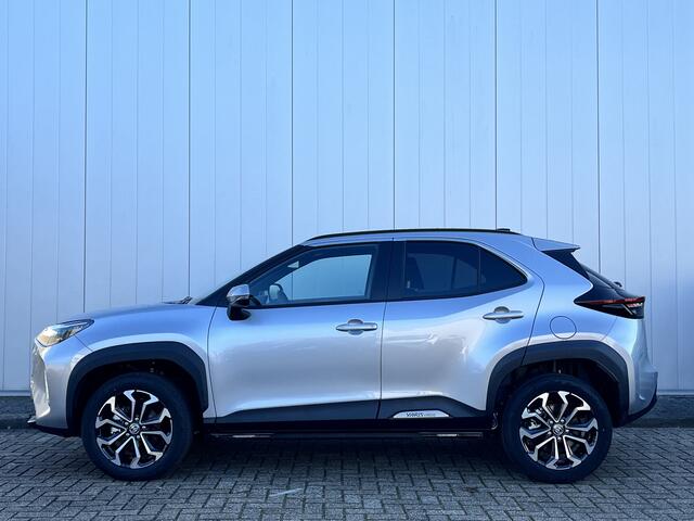 Toyota YARIS Cross 1.5 Hybrid 130 Dynamic Comfort Pack Stoel stuur Verwarmd Parkeersensoren BSM