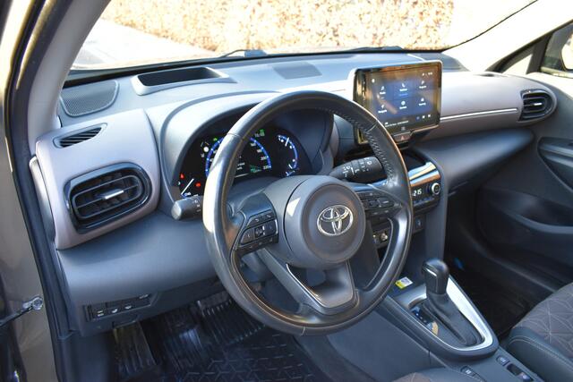 Toyota YARIS Cross 1.5 Hybrid Dynamic Plus FULL TREKH. NIEUWST.