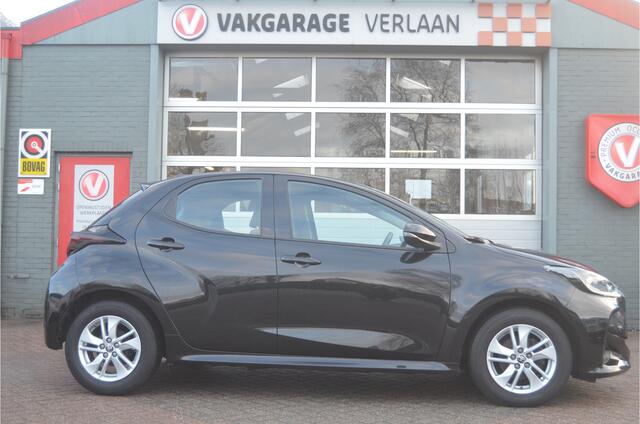 Toyota YARIS 1.5 VVT-i Business camera