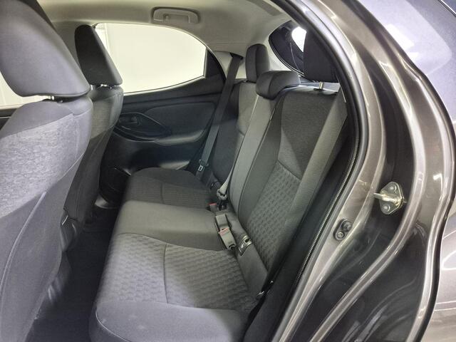 Toyota YARIS 1.5 Hybrid Dynamic | Dealeronderhouden | Keyless | LED | Carplay | Adapt. cruise |