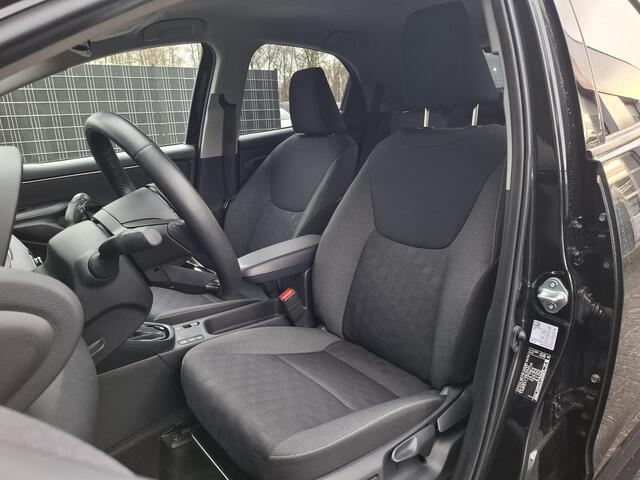 Toyota YARIS 1.5 Hybrid 115 First Edition