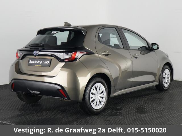 Toyota YARIS 1.5 Hybrid Active | Navigatie | Camera | Cruise control | Lane assist |