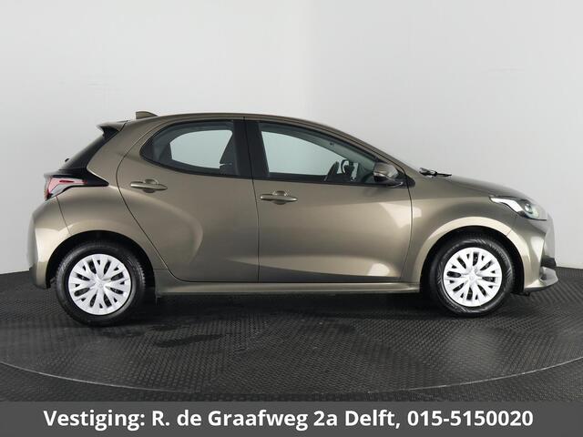 Toyota YARIS 1.5 Hybrid Active | Navigatie | Camera | Cruise control | Lane assist |