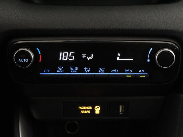 Toyota YARIS 1.5 Hybrid Active | Navigatie | Camera | Cruise control | Lane assist |