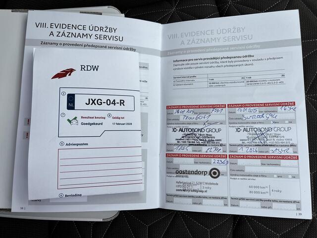 Toyota YARIS Cross 1.5 Hybrid Executive | Trekhaak | Navigatie | Stoel- stuurverwarming | Camera's rondom |