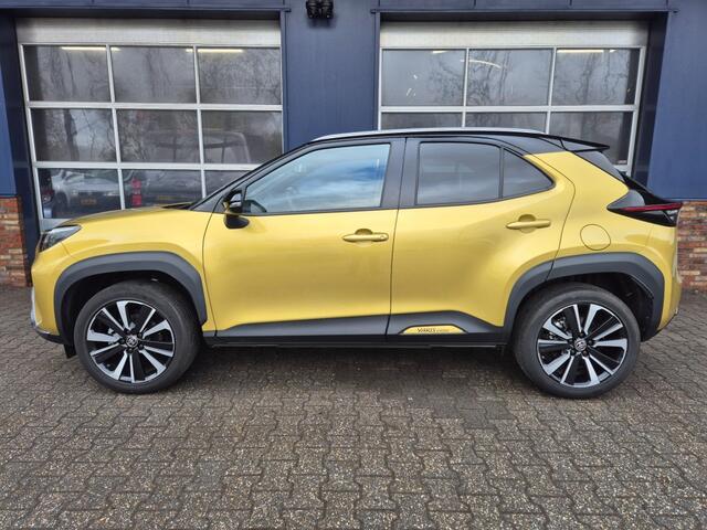 Toyota YARIS 1.5 HYBRID LAUNCHE EDITION, CAMERA, CARPLAY, STUUR/STOEL VERWARMING, HEAD UP, ALL IN PRIJS!