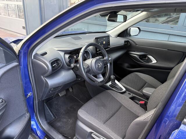 Toyota YARIS Cross 1.5 Hybrid Active CAMERA/CLIMA/ADAPT/CRUISE/DAB/CARPLAY