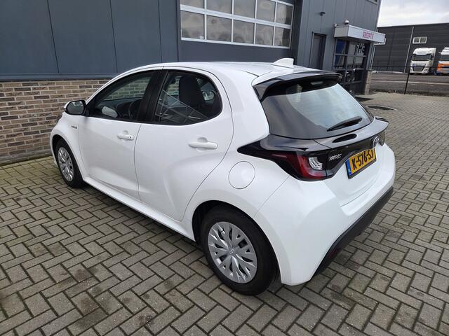 Toyota YARIS 1.5 Hybrid Active