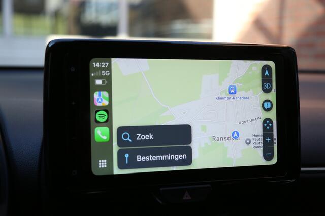 Toyota YARIS 1.5 Hybrid Dynamic Navi LED Camera ACC