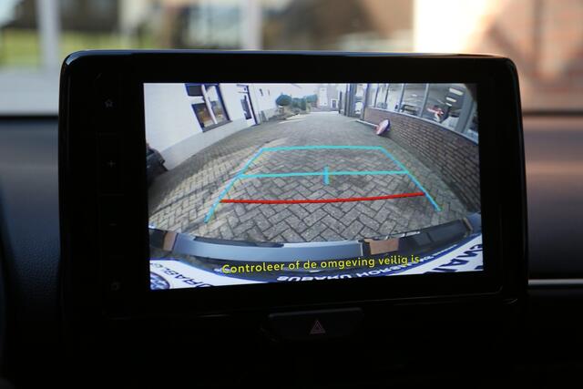 Toyota YARIS 1.5 Hybrid Dynamic Navi LED Camera ACC
