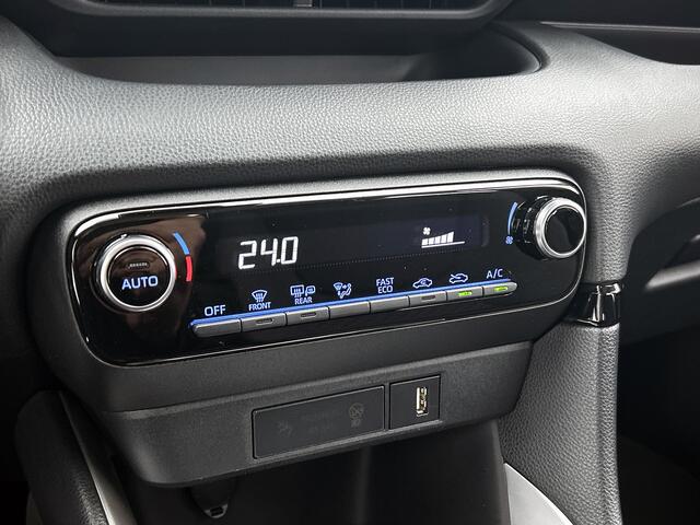 Toyota YARIS 1.5 Hybrid Dynamic | NL dealeronderhouden |