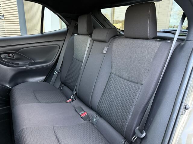 Toyota YARIS Cross 1.5 Hybrid 115 Dynamic | Stuur en Stoelverwarming