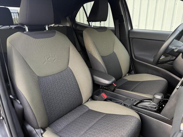 Toyota YARIS Cross 1.5 Hybrid Explore / 1e Eigenaar / Origineel Nederlands / Fabrieksgarantie t/m 27-07-2033 / Navigatie / Achteruitrijcamera / Dealer onderhouden / Afneembare Trekhaak / Stoelverwarming / Climate Control /