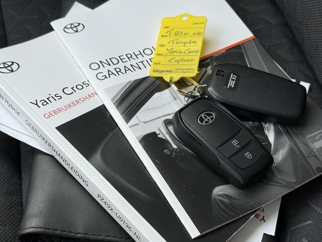 Toyota YARIS Cross 1.5 Hybrid Explore / 1e Eigenaar / Origineel Nederlands / Fabrieksgarantie t/m 27-07-2033 / Navigatie / Achteruitrijcamera / Dealer onderhouden / Afneembare Trekhaak / Stoelverwarming / Climate Control /