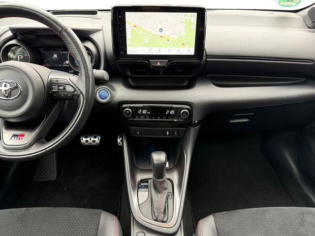 Toyota YARIS 1.5 Hybrid GR Sport I Panoramadak I Trekhaak I Leder
