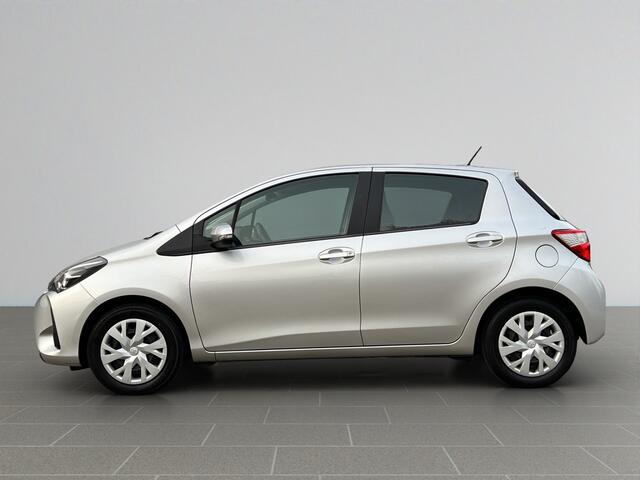 Toyota YARIS 1.5 VVT-i Active | Navi | Camera | Sport |
