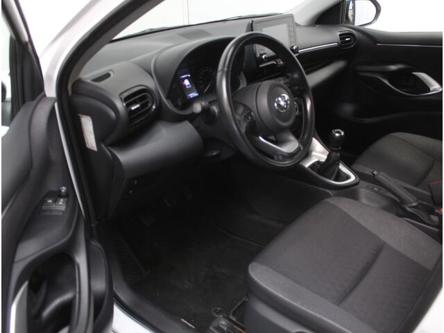 Toyota YARIS 1.5 VVT-i Active CAMERA | AIRCO | CARPLAY | ADAPCRUISE | LED | CV | DAB | ISOFIX