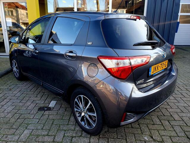 Toyota YARIS 1.5 Hybrid Dynamic All-in prijs!