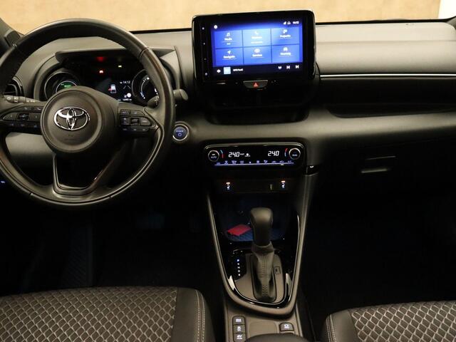 Toyota YARIS 1.5 Hybrid Executive - STOELVERWARMING - KEYLESS ENTRY & START - APPLE CARPLAY/ ANDROID AUTO - LEDEREN BEKLEDING - NAVIGATIE - ACHTERUITRIJ CAMERA - ADAPTIVE CRUISE CONTROL