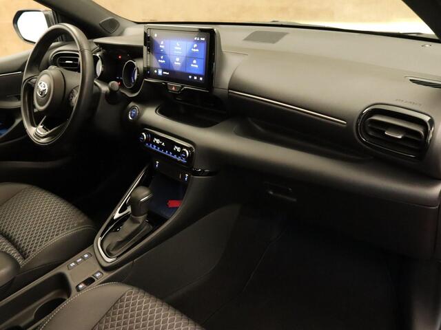 Toyota YARIS 1.5 Hybrid Executive - STOELVERWARMING - KEYLESS ENTRY & START - APPLE CARPLAY/ ANDROID AUTO - LEDEREN BEKLEDING - NAVIGATIE - ACHTERUITRIJ CAMERA - ADAPTIVE CRUISE CONTROL