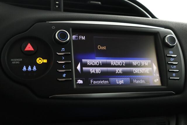 Toyota YARIS 1.5 Hybrid Design | Navigatie | Keyless Entry | Achteruitrijcamera | Climate Control |
