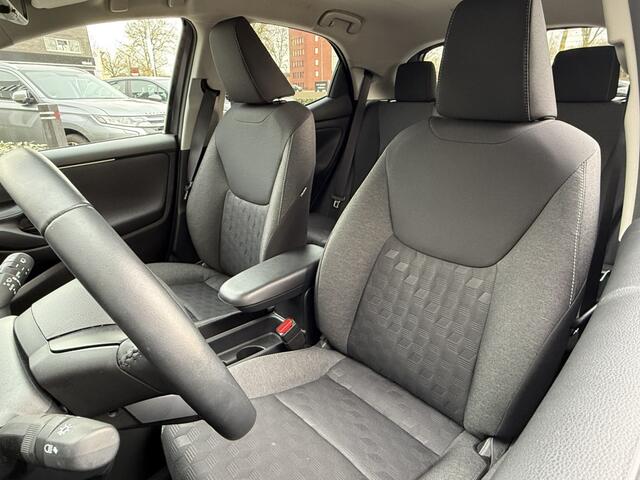 Toyota YARIS 1.5 Hybrid 115 First Edition | Stuur en Stoelverwarming