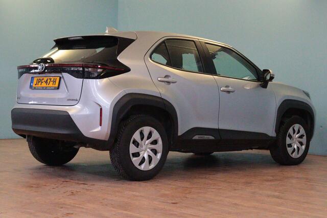 Toyota YARIS Cross 1.5 Hybrid Active | APPCONNECT | CLIMA | CAMERA | ADAP CRUISE | LANE-ASSIST |