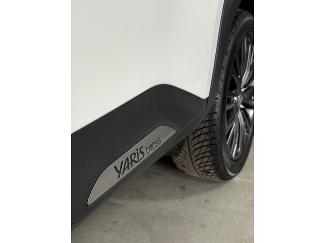 Toyota YARIS Cross 1.5 Hybrid Adventure! Keyless, HUD, Camera, Stoel en Stuurverw.