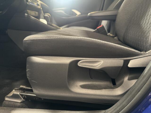 Toyota YARIS 1.5 Hybrid Dynamic | Trekhaak | Camera | LED | Keyless | Apple Carplay |