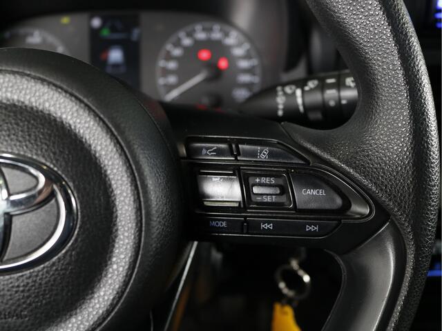 Toyota YARIS 1.5 Hybrid Comfort | Airco | Adaptieve Cruisecontrol | Dimsensor |