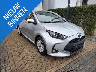 toyota-yaris-hybrid-1.5-mazda-2-agi