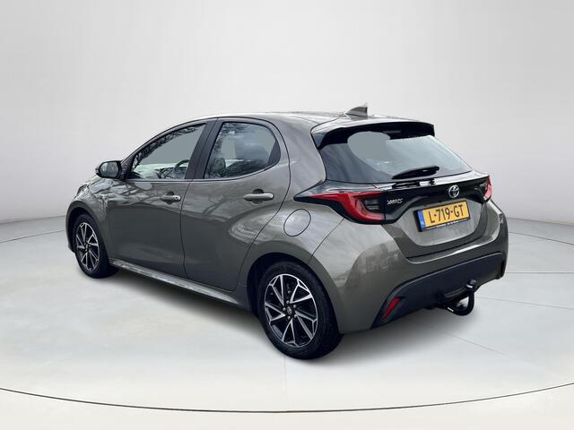 Toyota YARIS 1.5 Hybrid Dynamic | Trekhaak | Navigatie | Licht metalen velgen | Carplay | LED koplampen |