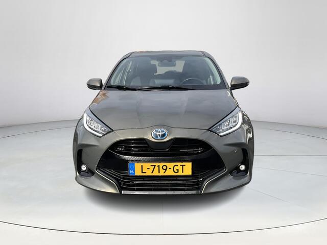 Toyota YARIS 1.5 Hybrid Dynamic | Trekhaak | Navigatie | Licht metalen velgen | Carplay | LED koplampen |