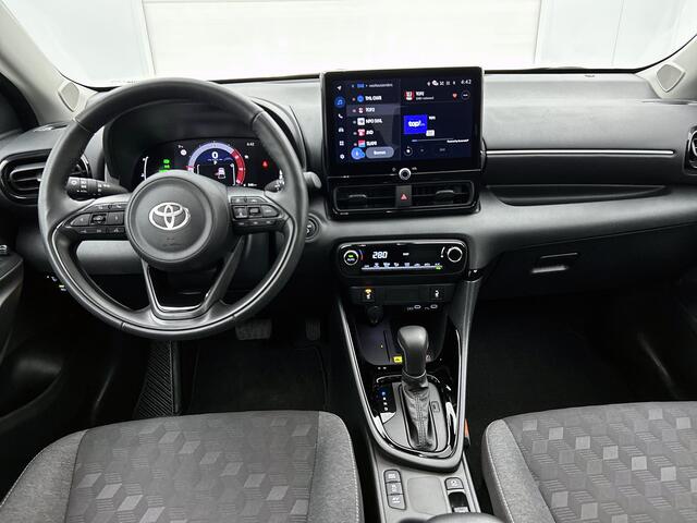 Toyota YARIS 1.5 Hybrid Dynamic | Stoel / Stuurwielverwarming | Navigatie | Parkeersensoren |
