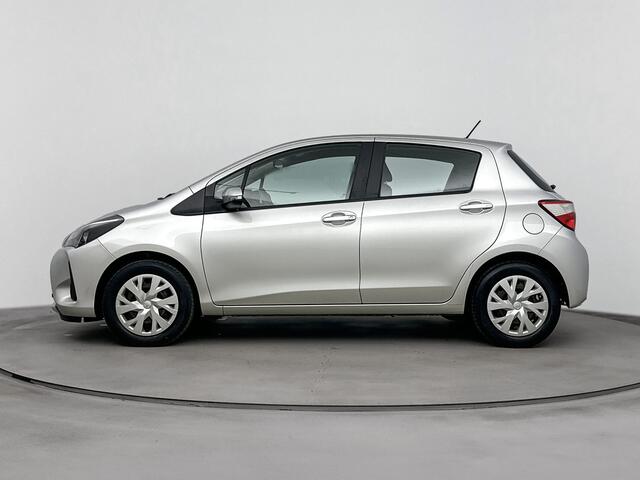 Toyota YARIS 1.0 VVT-i Comfort | 1e eigenaar | Airco | Parkeersensoren achterzijde | Bluetooth radio |