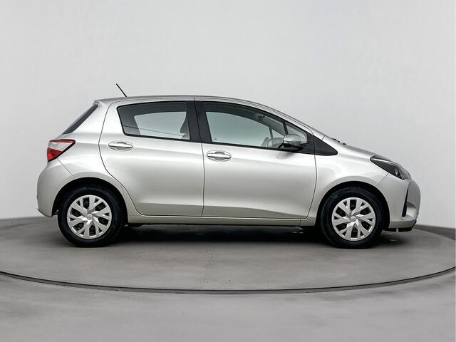 Toyota YARIS 1.0 VVT-i Comfort | 1e eigenaar | Airco | Parkeersensoren achterzijde | Bluetooth radio |