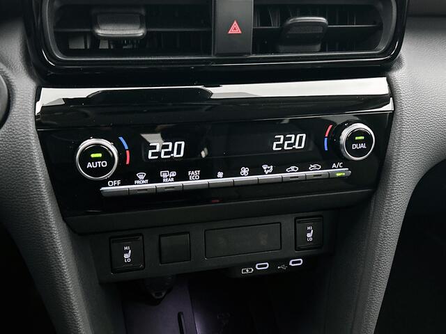 Toyota YARIS Cross 1.5 Hybrid 130 Executive | BTW Voertuig | Stoelverwarming | Achteruitrijcamera |