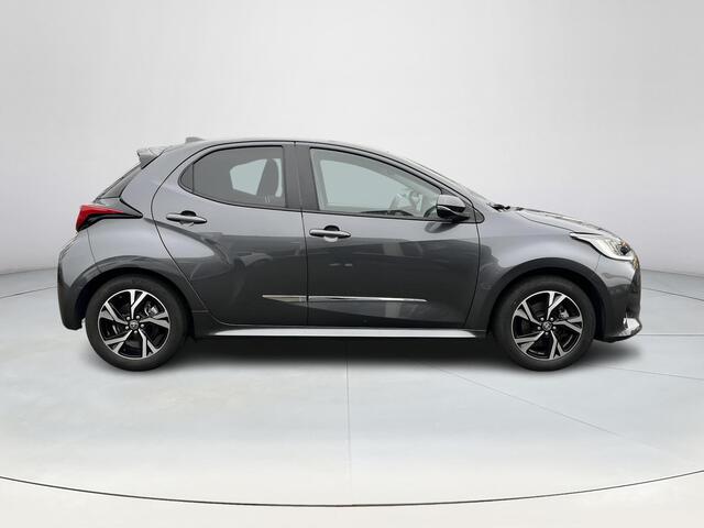 Toyota YARIS 1.5 Hybrid 115 First Edition | LED koplampen | Carplay | Licht metalen velgen | Keyless entry |