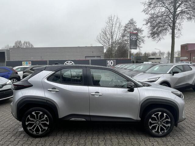 Toyota YARIS Cross 1.5 Hybrid First Edition Leder - Comfort Pack
