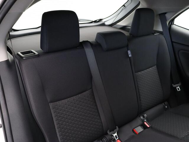 Toyota YARIS Cross 1.5 Hybrid 115 Business | Stoelverwarming | Achteruitrijcamera | Apple Carplay & Android Auto |