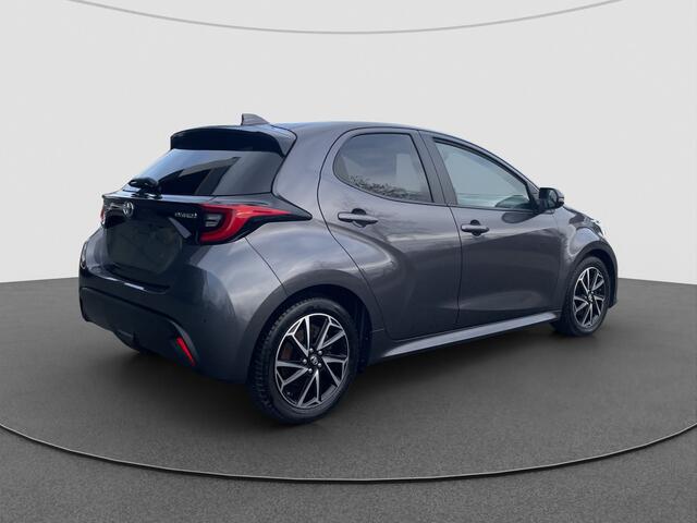 Toyota YARIS 1.5 Hybrid Dynamic | Stoelverw | Camera | Adaptive | Virtual |