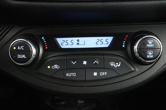Toyota YARIS 1.5 Hybrid | Climate control | Cruisecontrol | Parkeercamera |