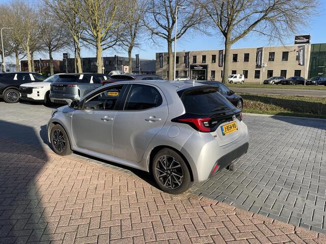 Toyota YARIS 1.5 Hybrid First Edition Automaat | Carplay | Adaptieve Cruise Control | Navigatie |
