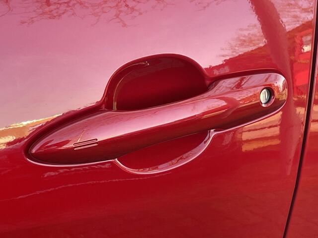 Toyota YARIS 1.5 Hybrid Dynamic | 17 inch licht metalen velgen |