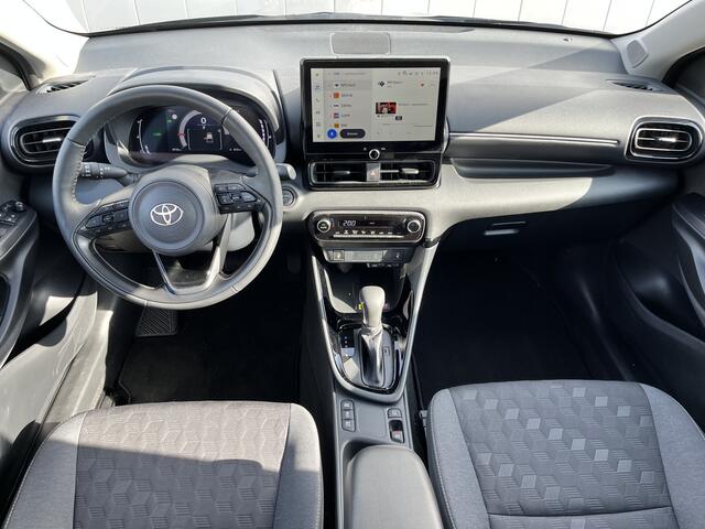 Toyota YARIS 1.5 Hybrid 115 Dynamic Comfort Pack NL auto Stoelverwarming Stuurverwarming