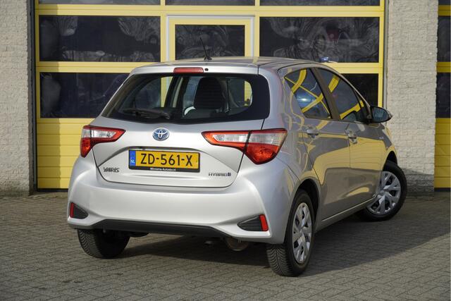 Toyota YARIS 1.5 Hybrid Automaat! Active BJ2019 Led | Achteruitrijcamera | Climate control | Cruise control | Getint glas