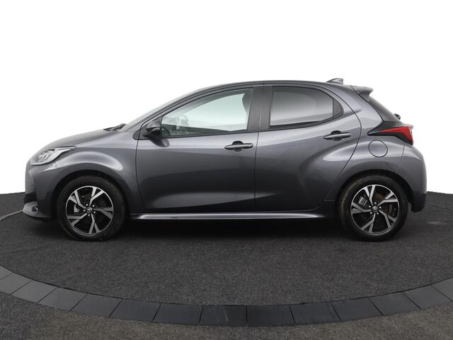 Toyota YARIS 1.5 Hybrid 115 Dynamic | Stuur en stoel verwarming | Parkeersensoren |