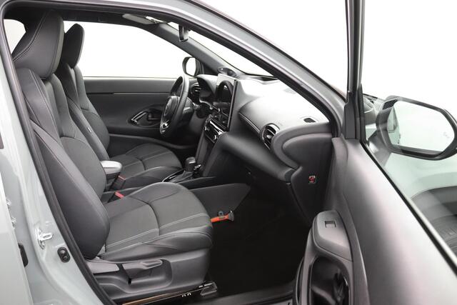 Toyota YARIS Cross 1.5 Hybrid 130 Launch Edition | Origineel NL | Head Up Display | Stoel en Stuurverwarming | JBL | Parkeersensoren Rondom |