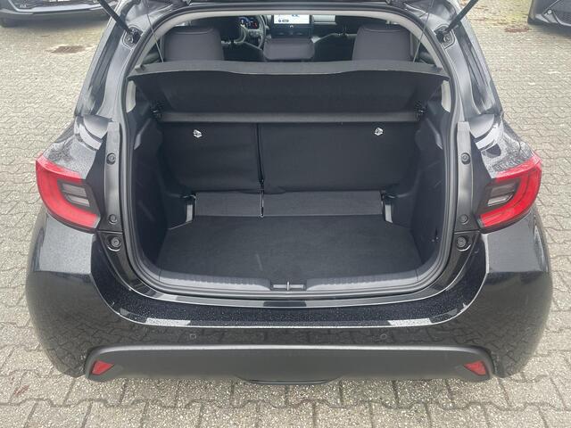 Toyota YARIS 1.5 Hybrid 115 Dynamic Comfort Pack